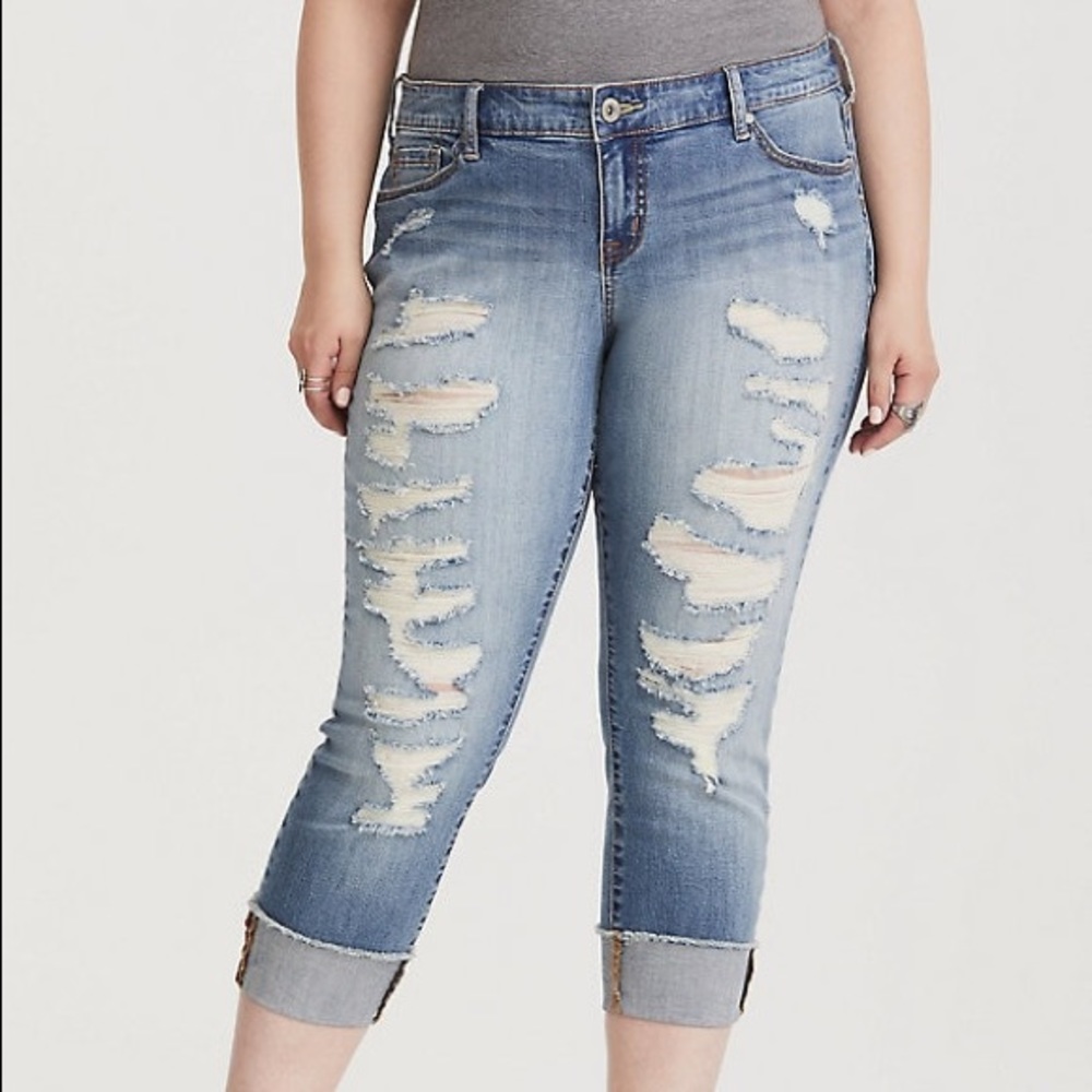 Torrid distressed light wash crop boyfriend jeans